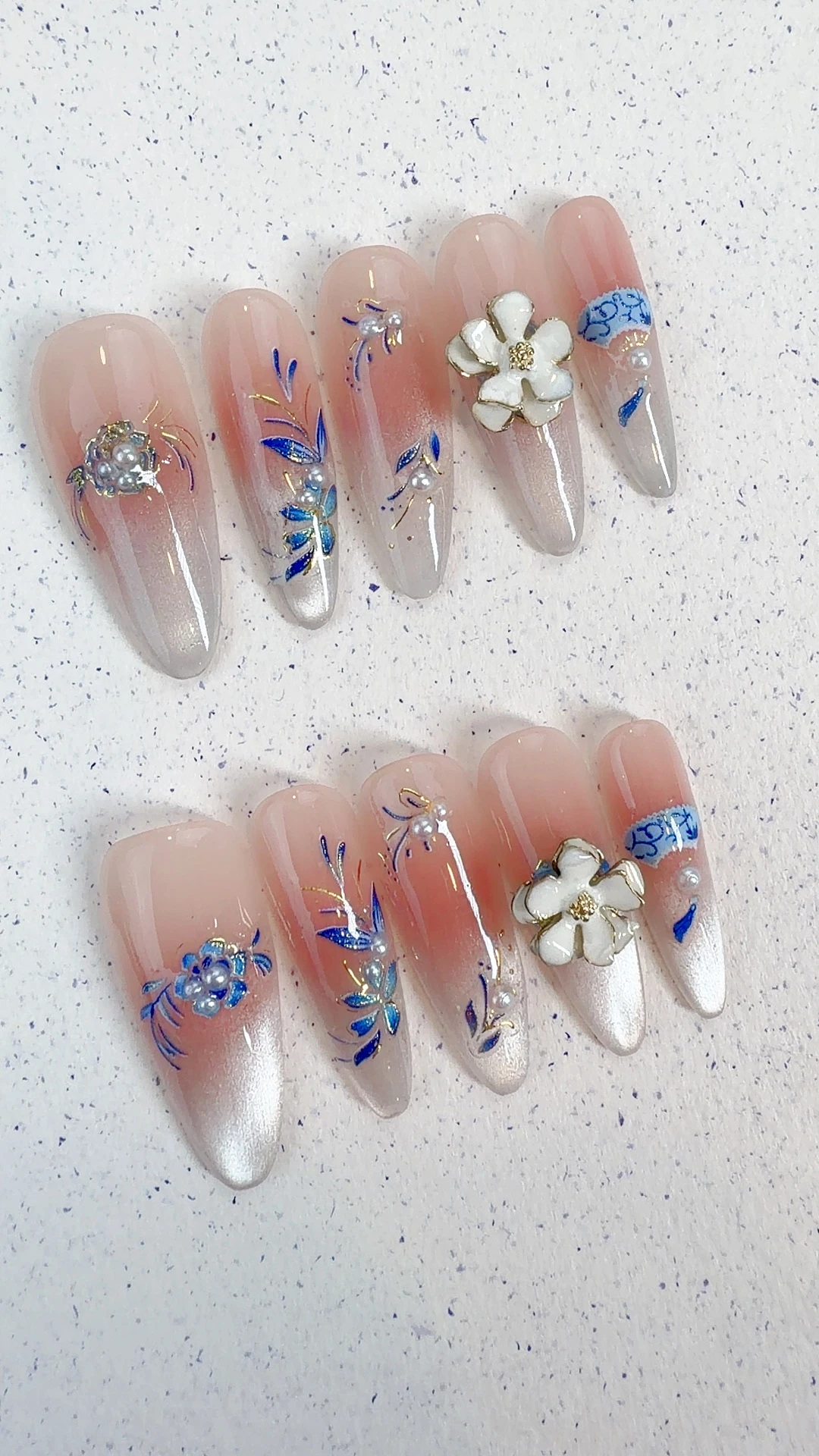 白花藍影