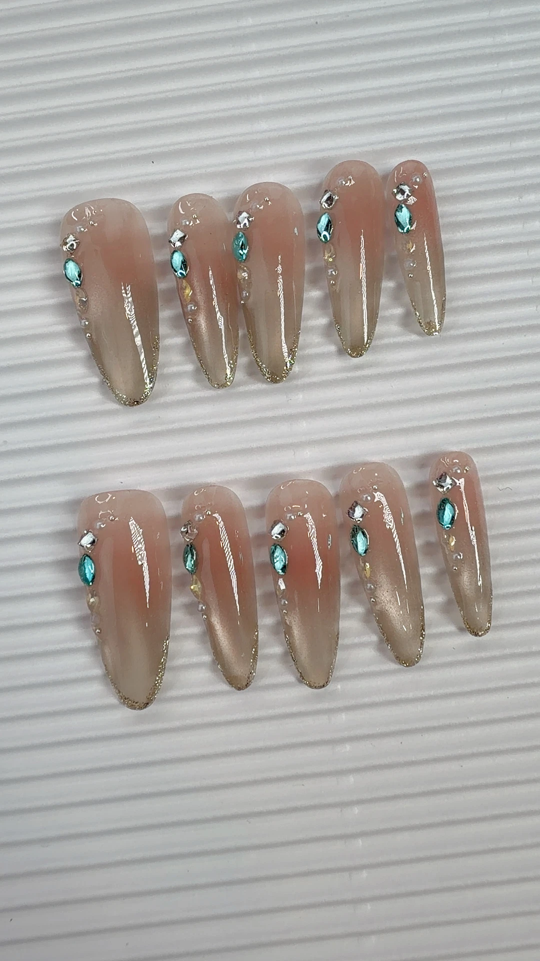 碧海金邊