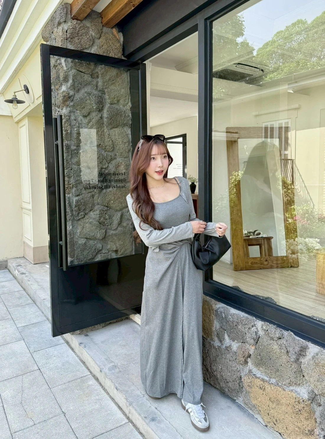 焦點姐妹＇扭結顯腰連身裙