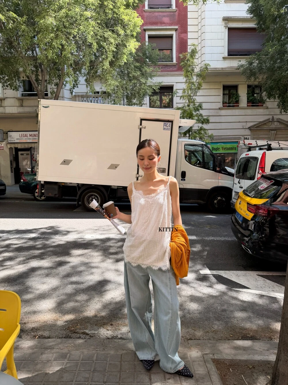 清冷感拼接蕾絲吊帶背心