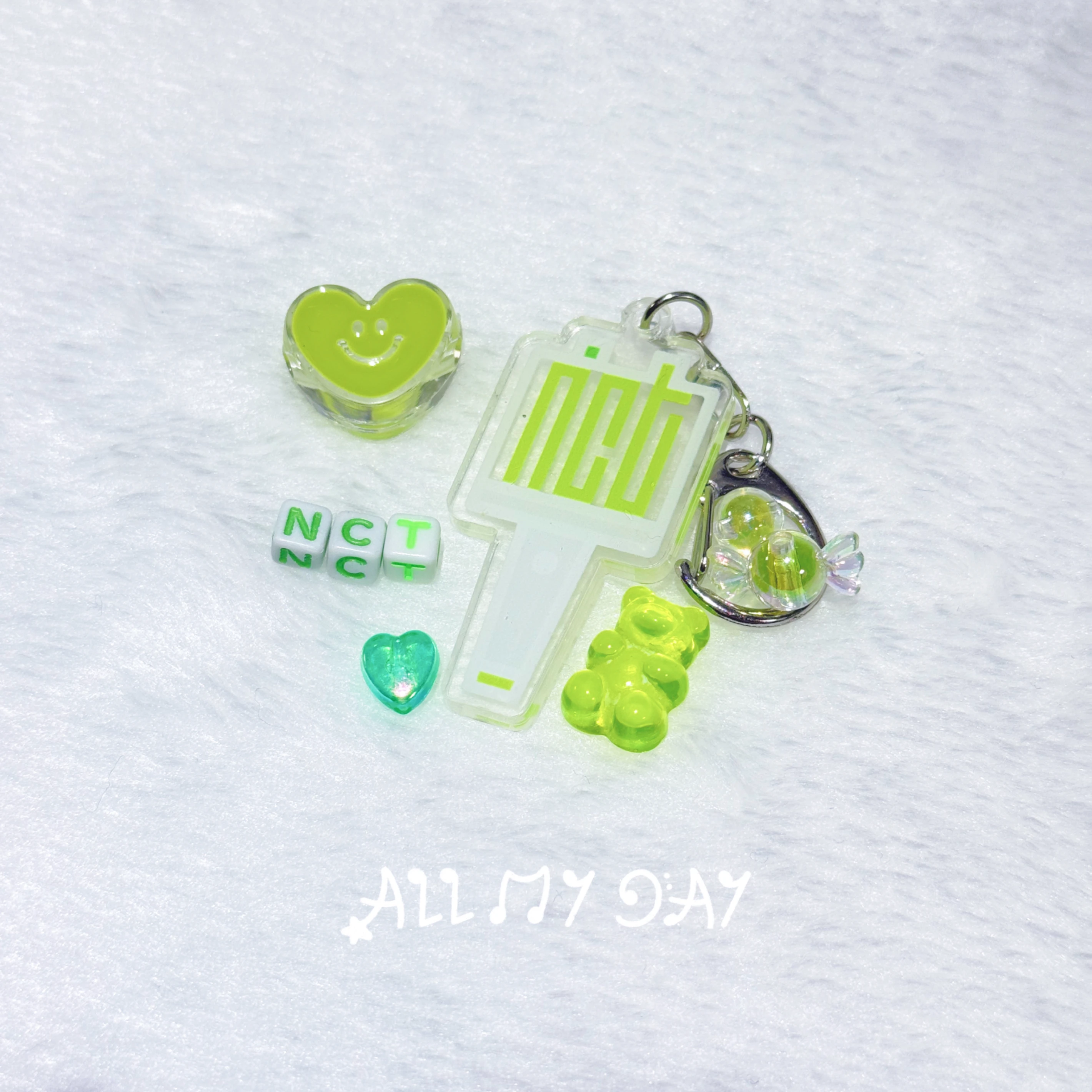 NCT 手燈吊飾