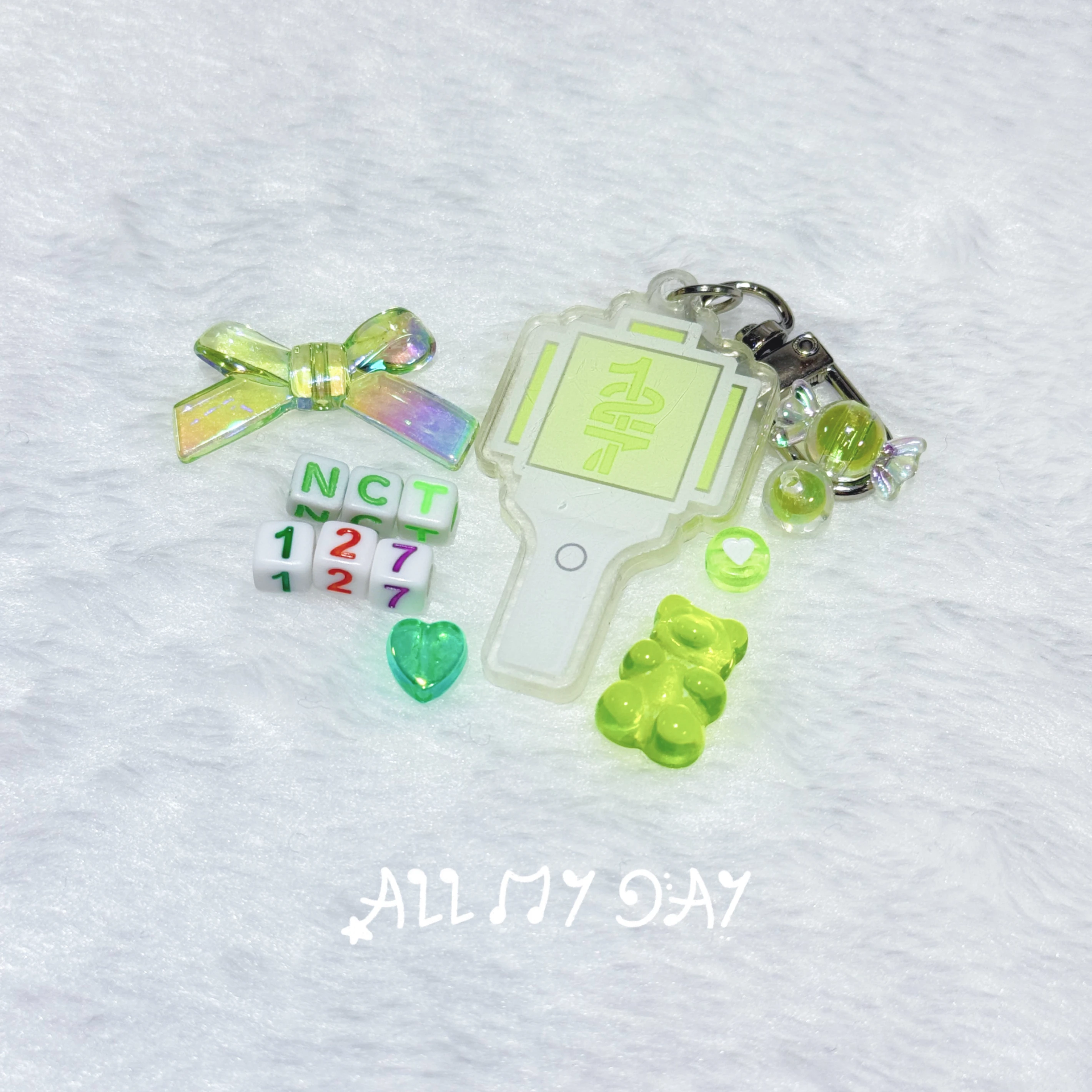 NCT 手燈吊飾