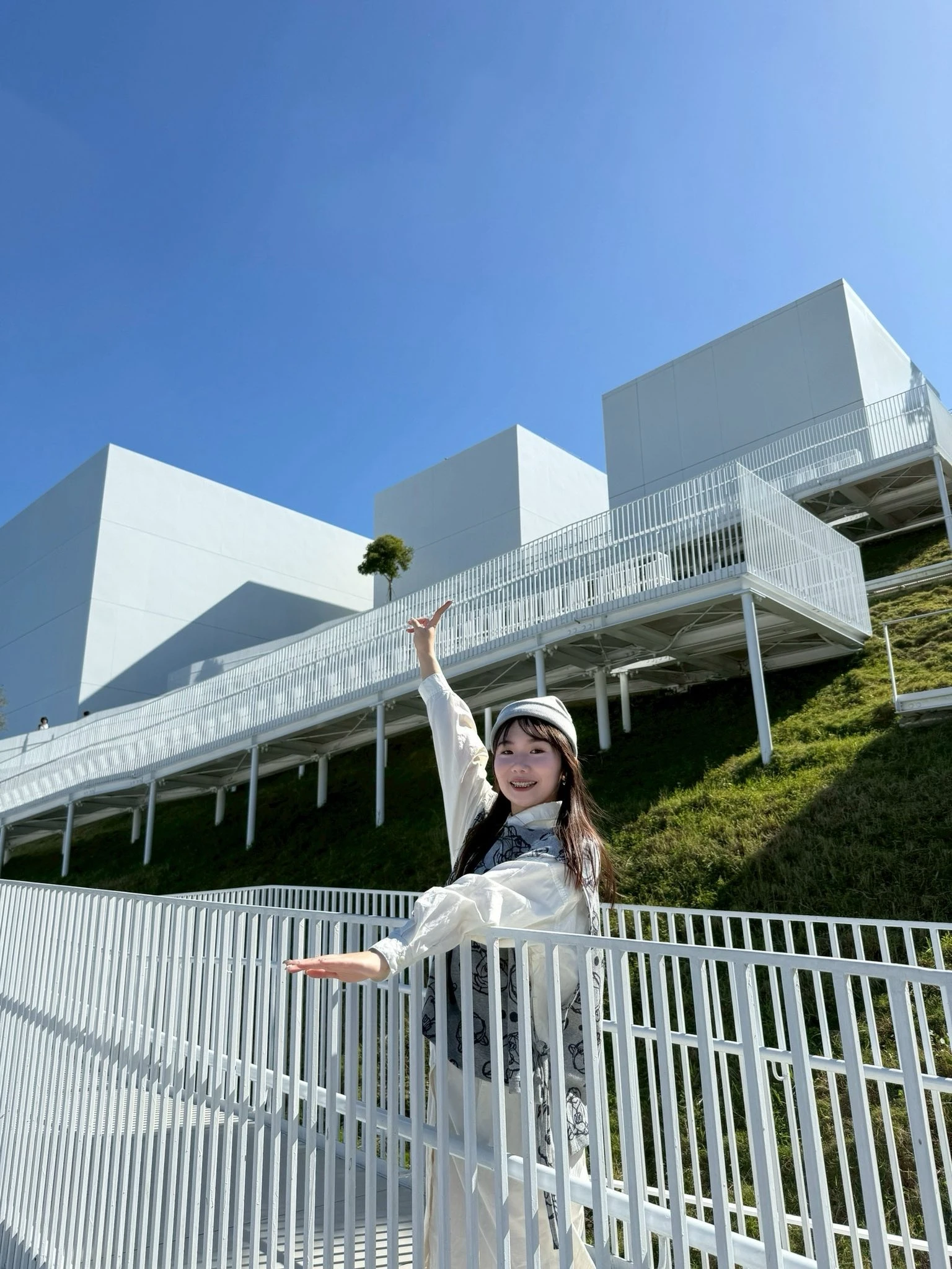 +HAyU 小川學 點點小熊 -大人雙綁帶針織背心