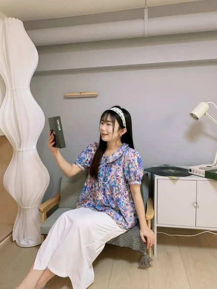 空氣感茶花上衣/S