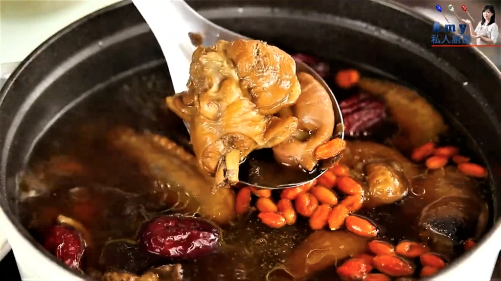 【老菜脯仙草雞湯】仙草也可以煮雞湯？跟老菜脯真對味
