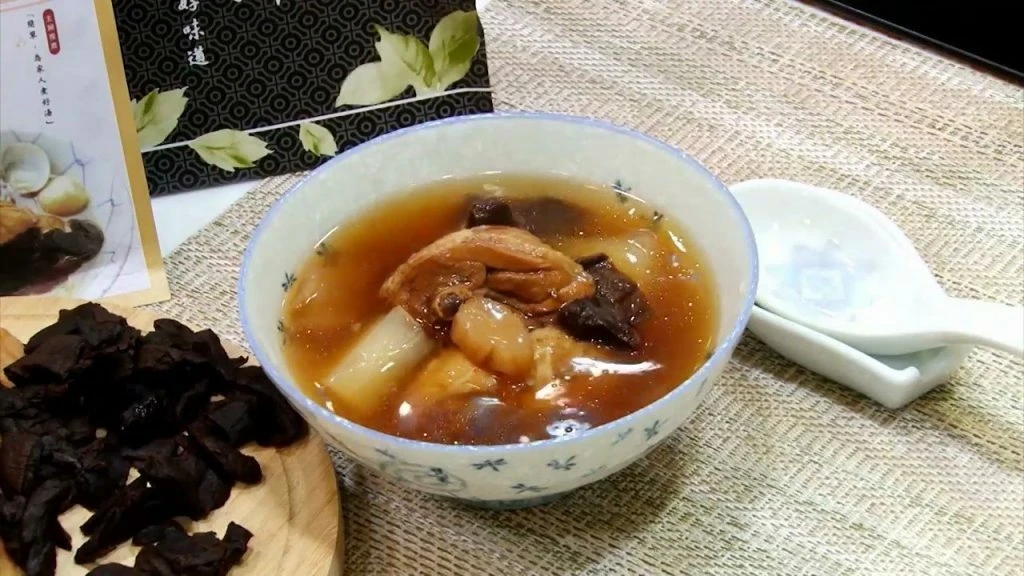 【三代同堂蘿蔔雞湯】多種層次的三代蘿蔔雞湯