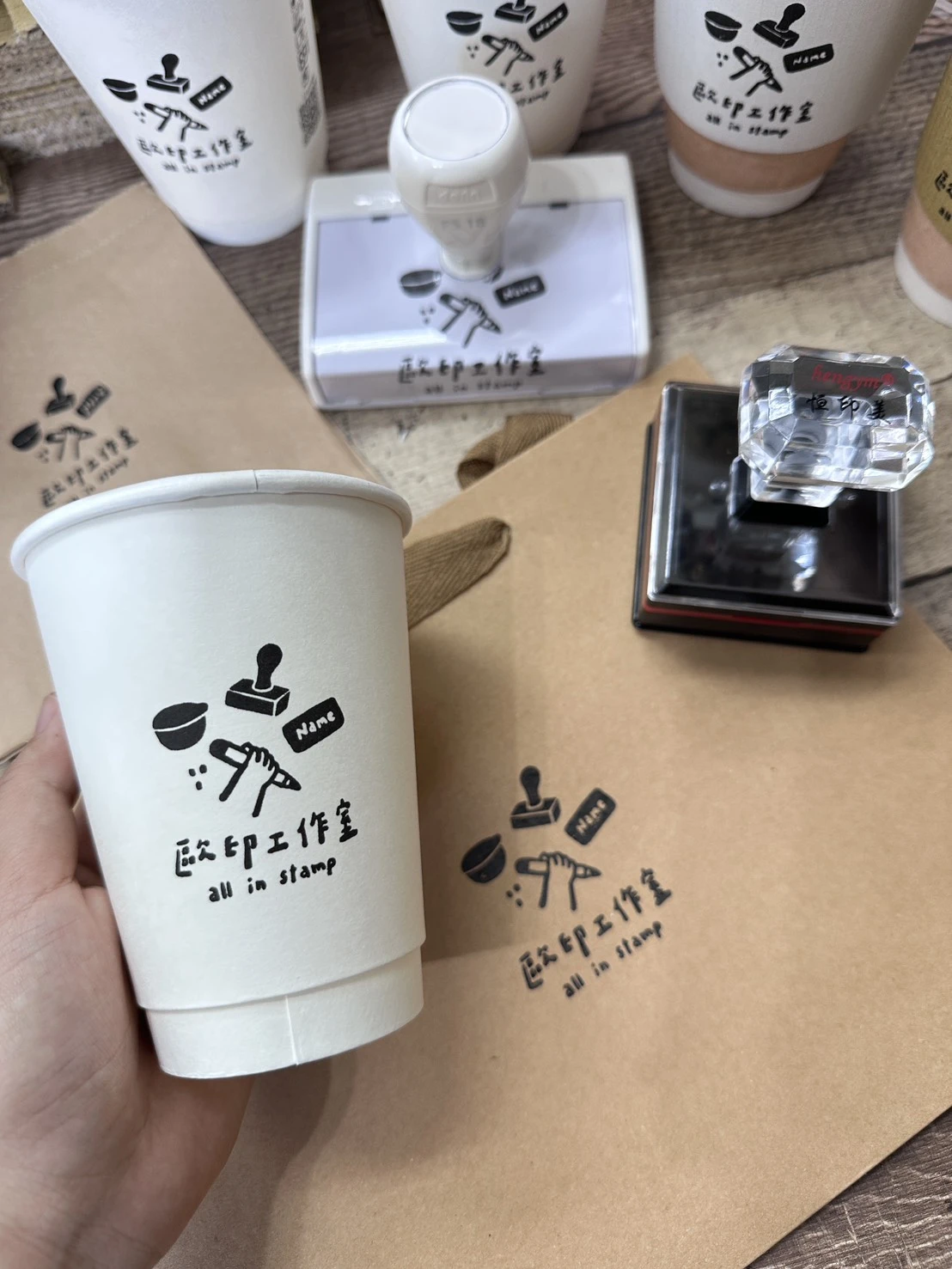 [非彈簧章]百分百台灣製作🇹🇼客製連續logo廣告章‼️只能蓋非光滑面‼️光敏章 多尺寸