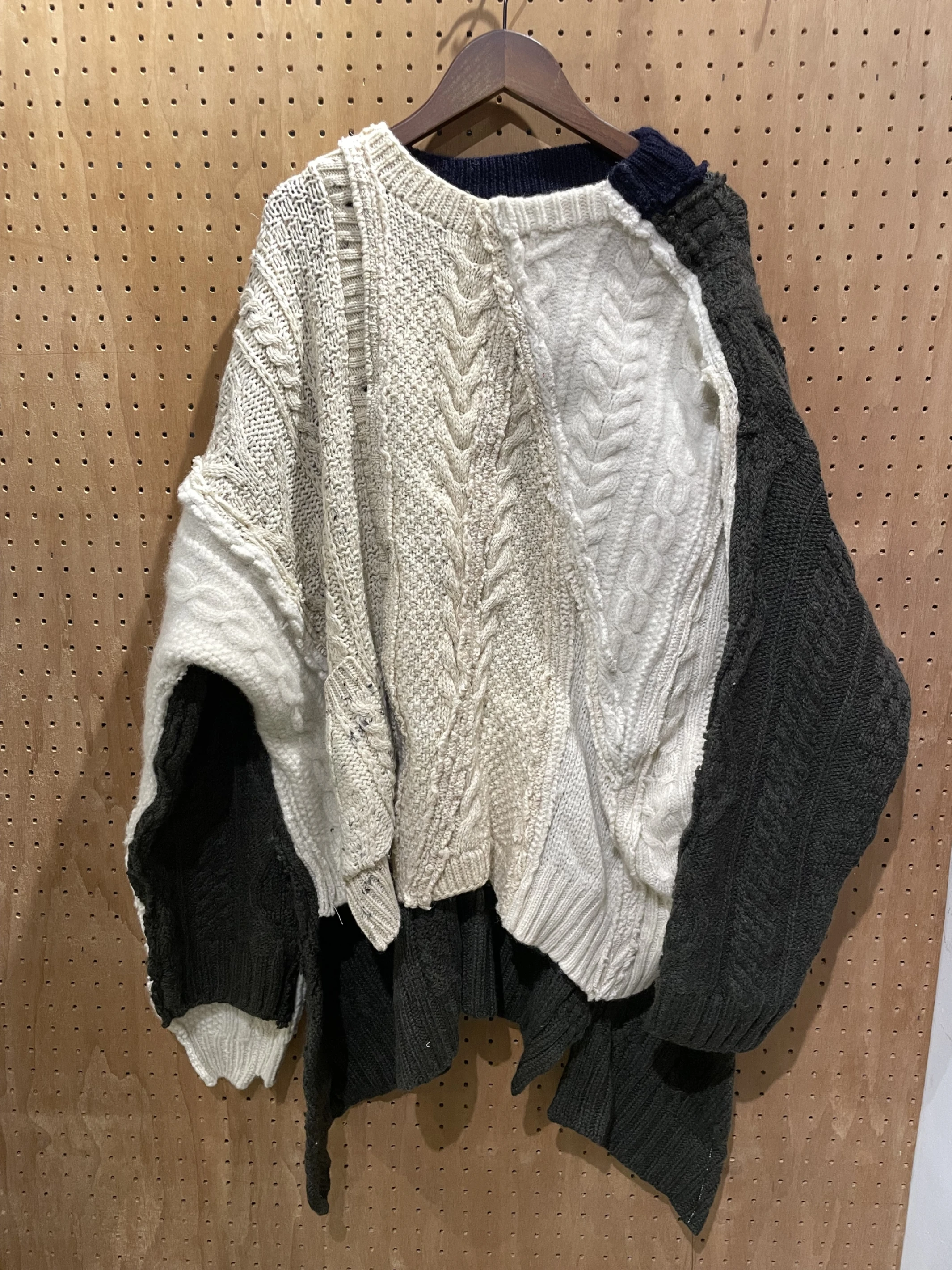 NISAI remake blue green white sweater