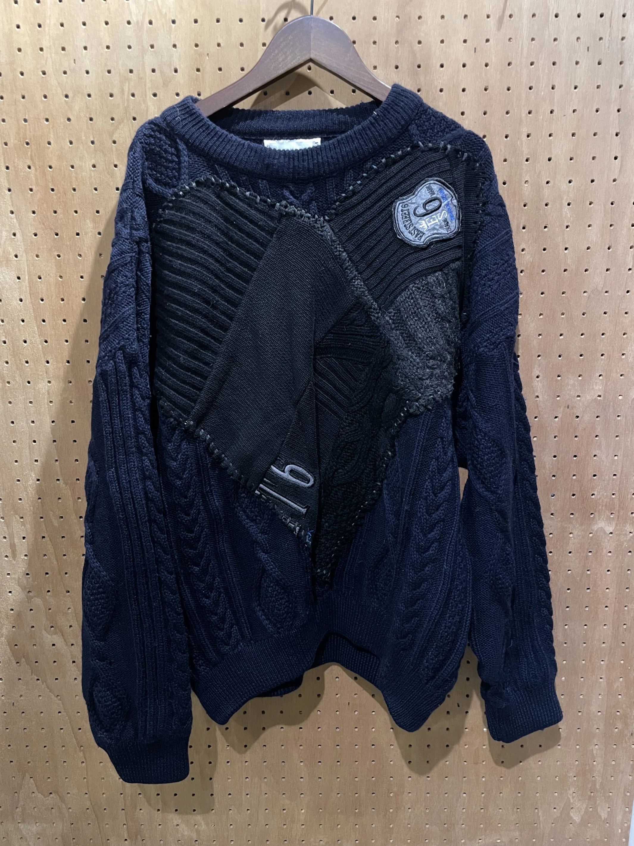 NISAI East street 6 sweater