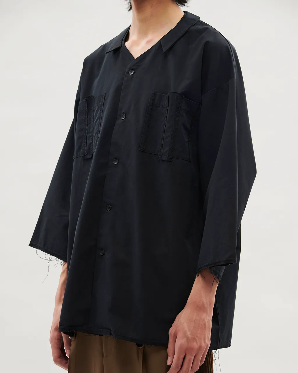 VACANT-Round Collar Shirt
