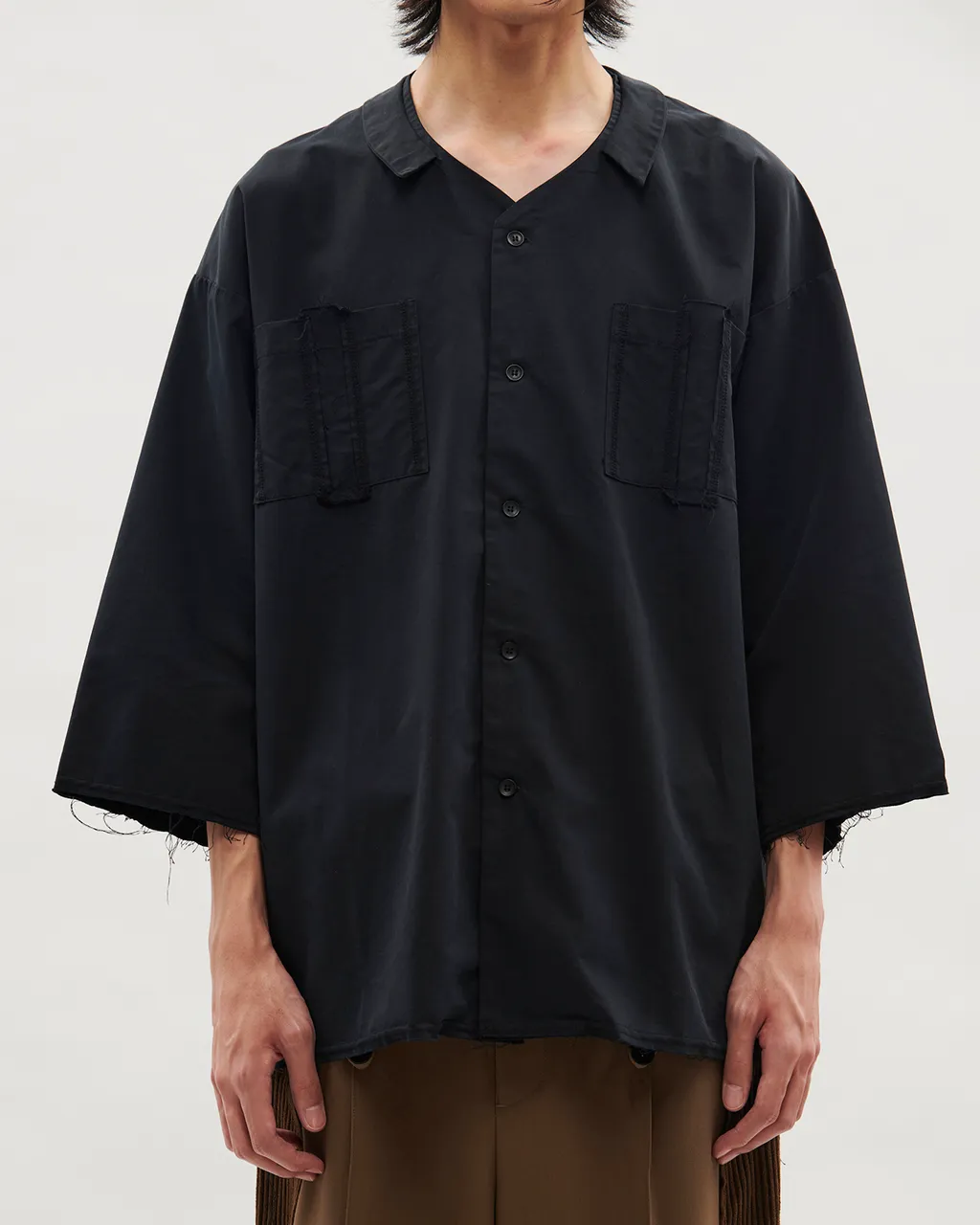 VACANT-Round Collar Shirt