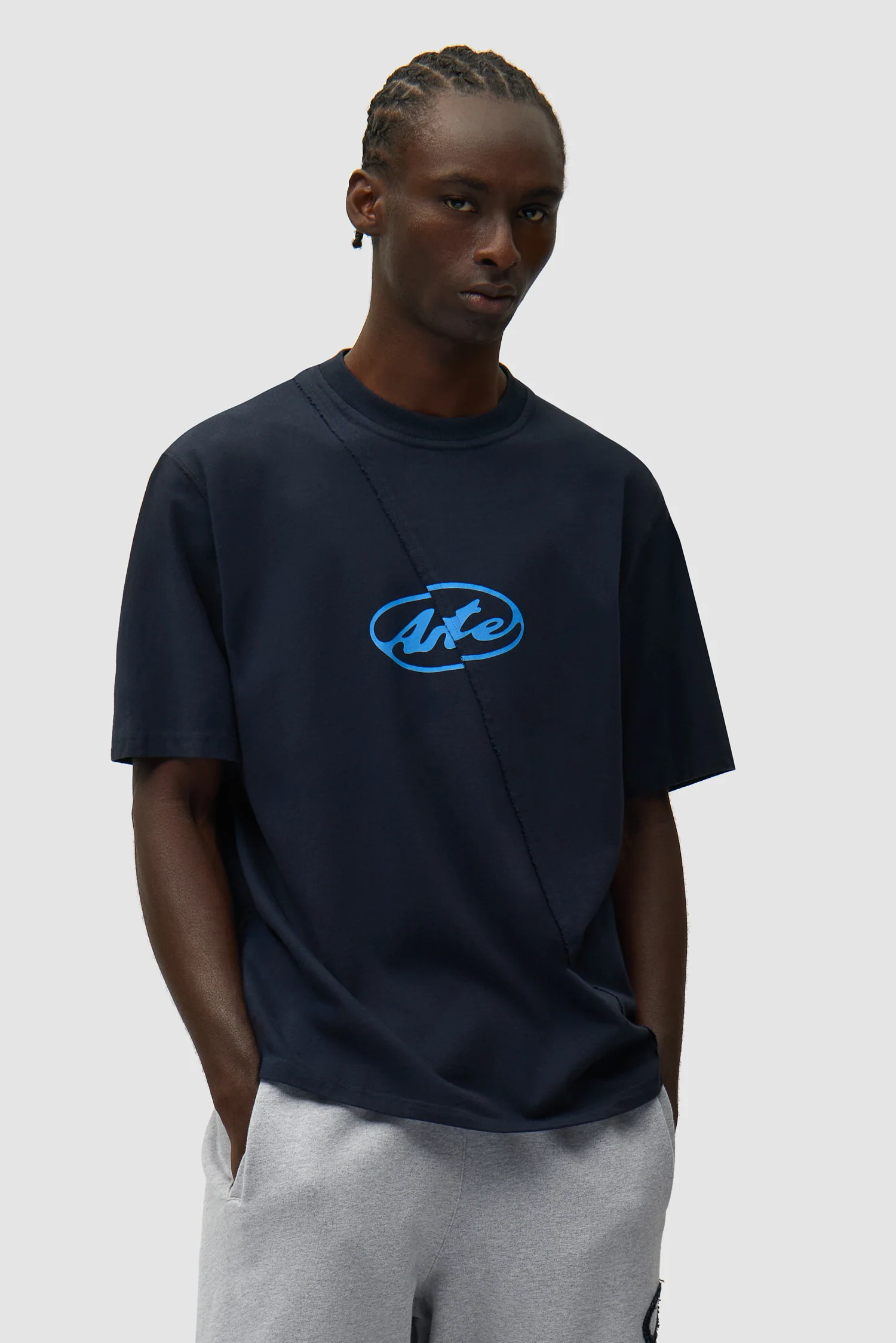 Arte Antwerp-Circle Logo T-shirt