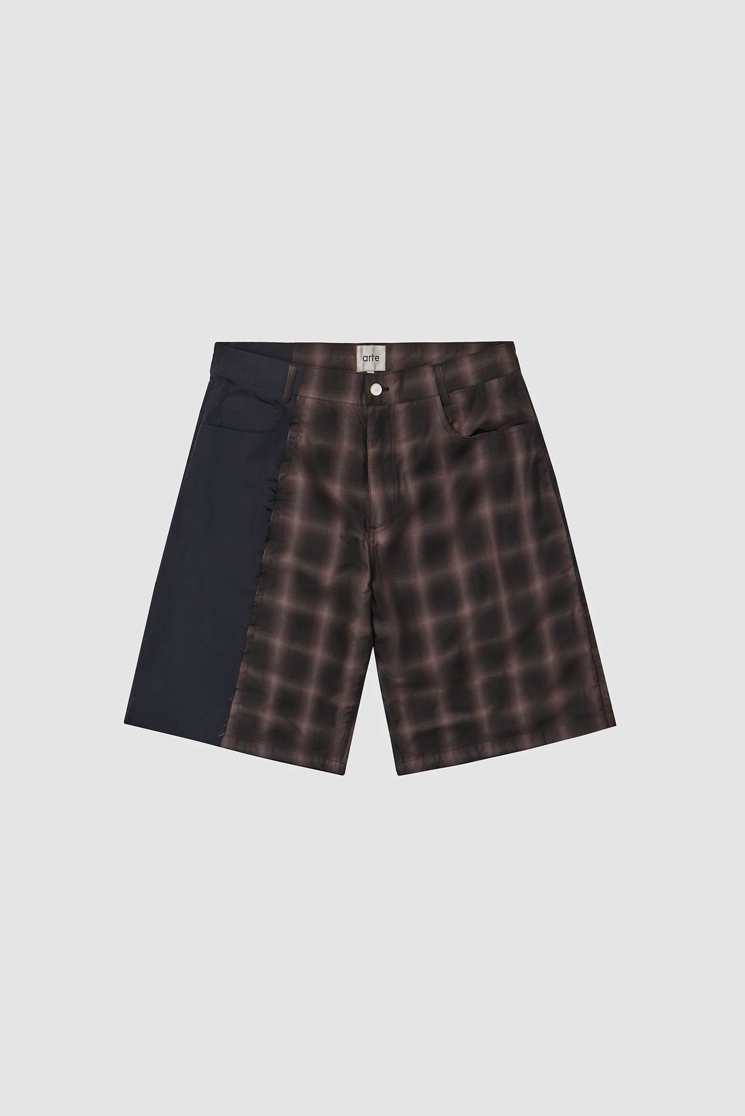 Arte Antwerp-Plaided Shorts