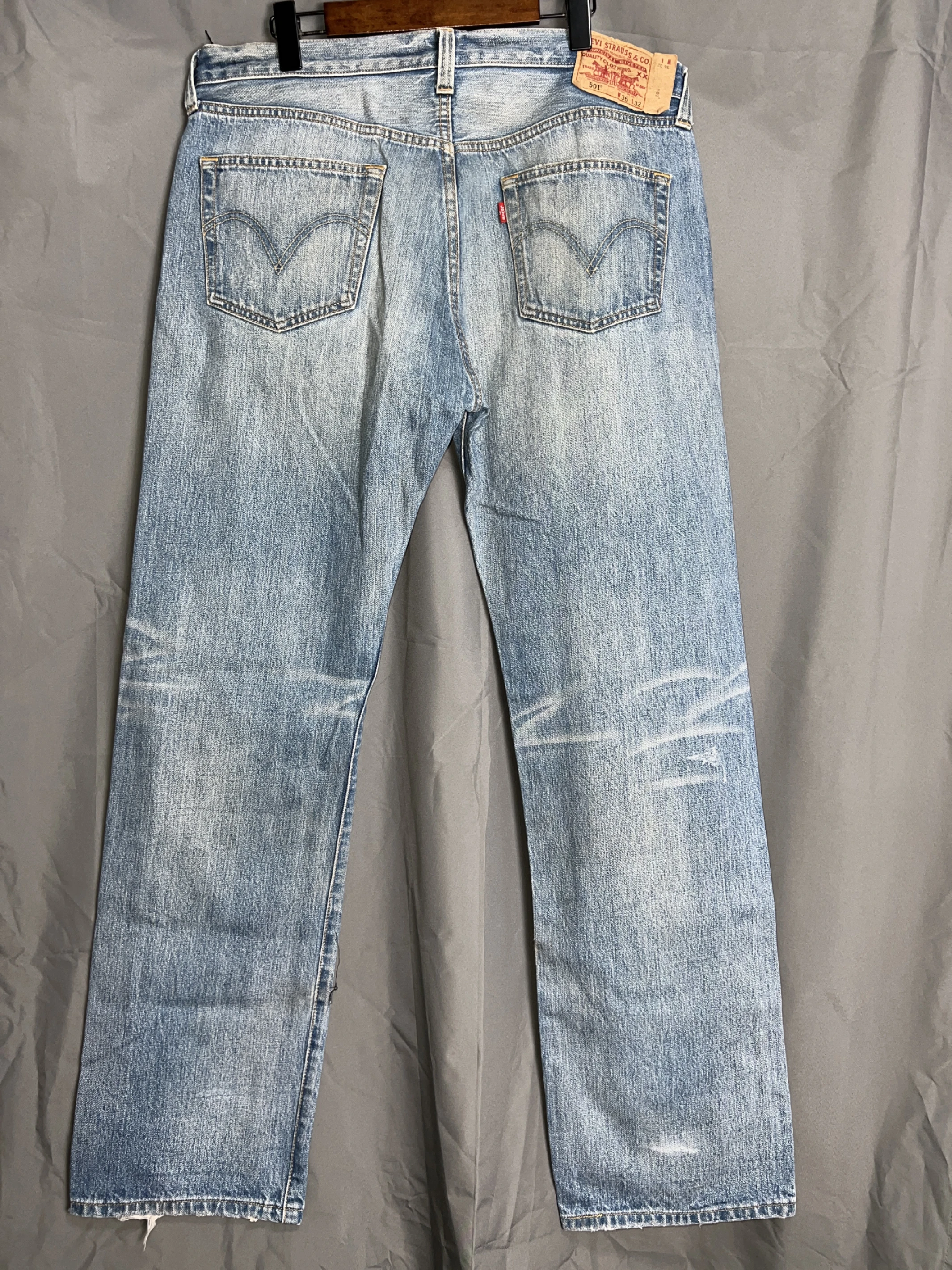 Levi's 501中腰直筒褲