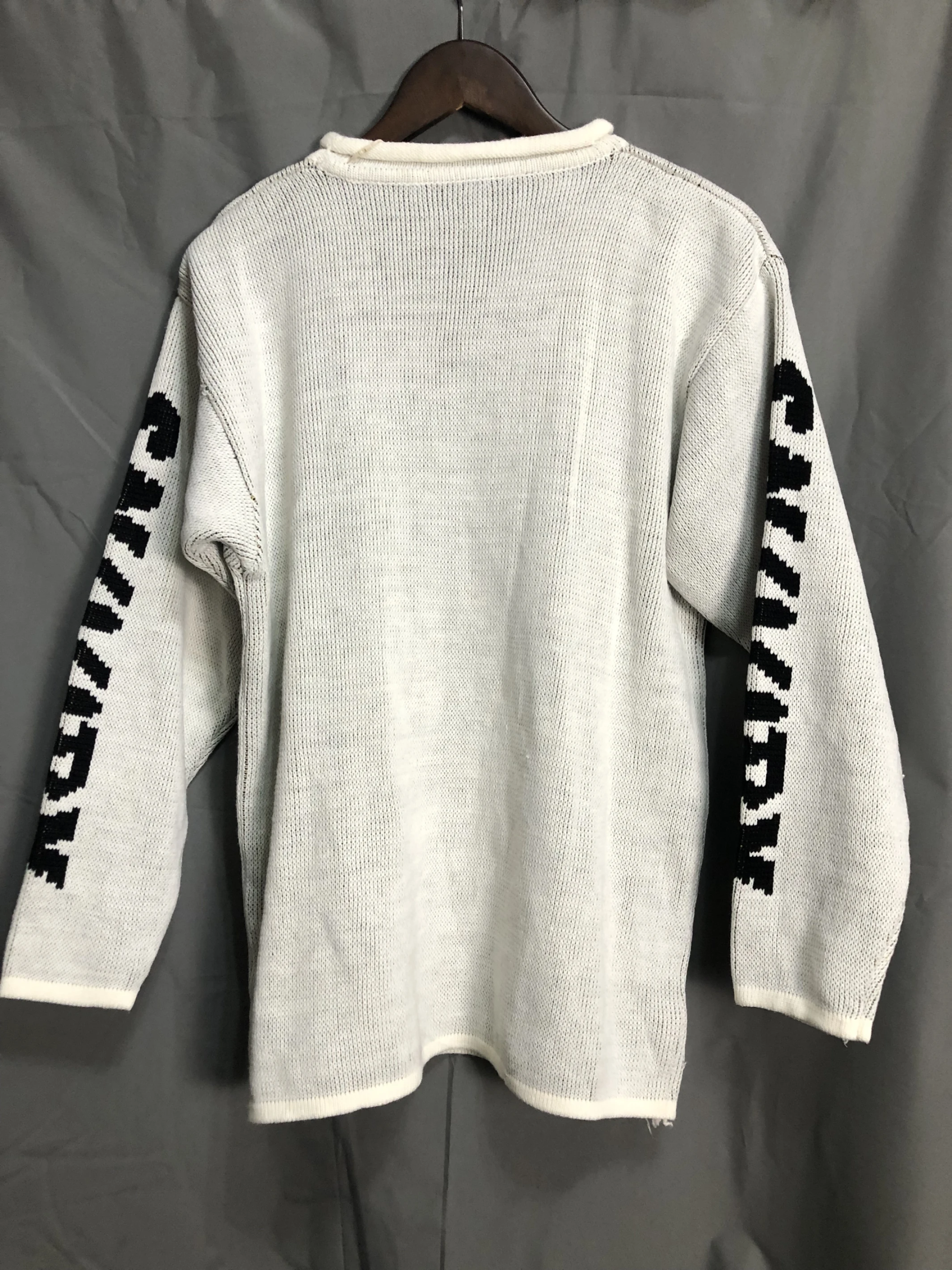 80s vintage peanuts snoopy knit sweater