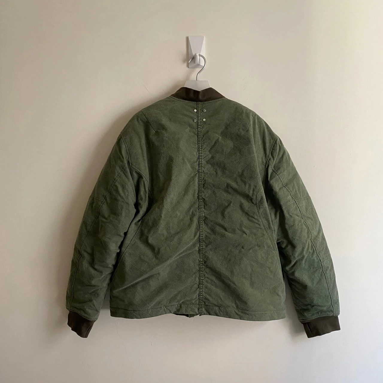 RemakebyYi_Bomber jacket co-branding with HLVTC by Yi