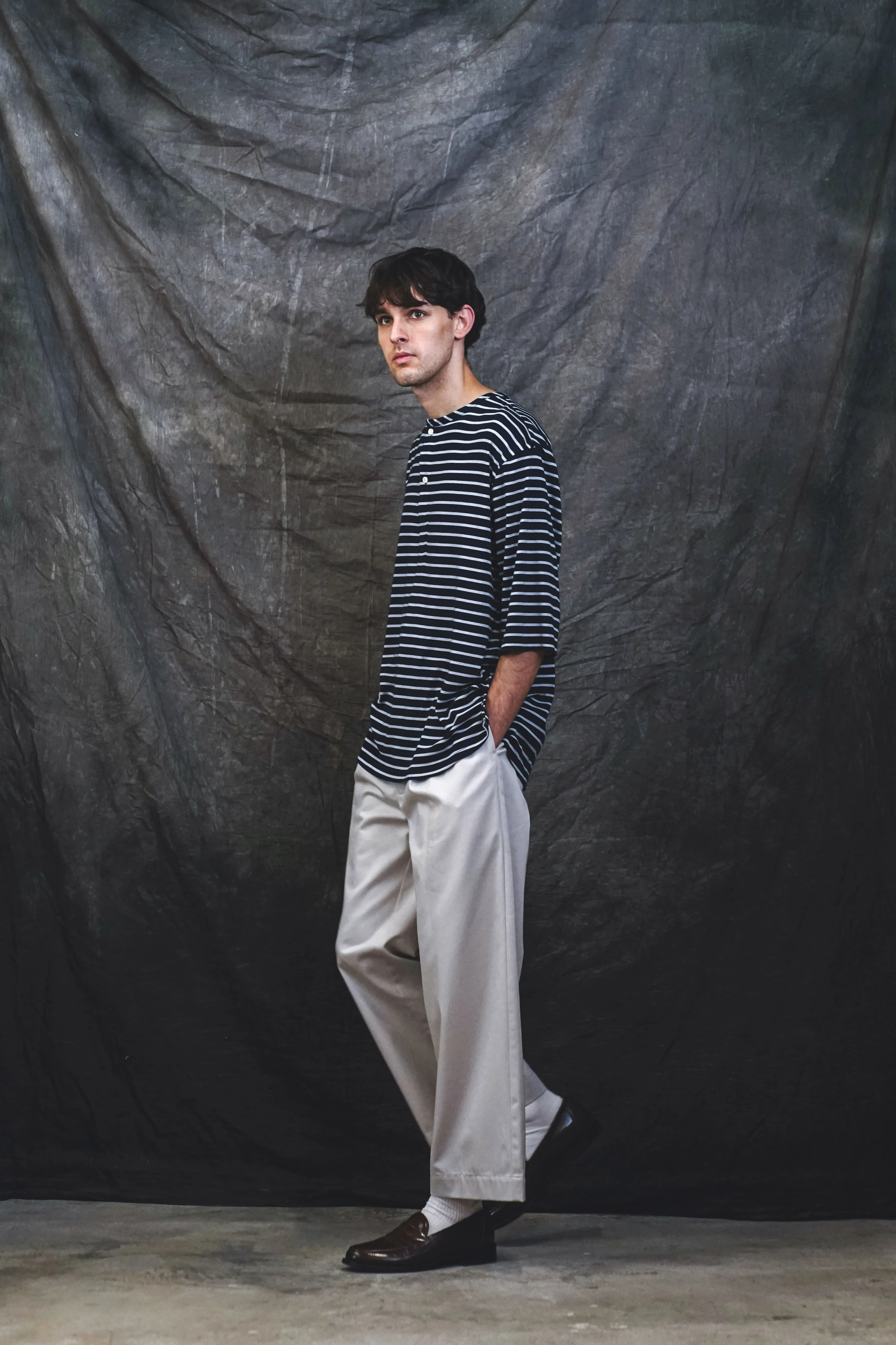 FOLLY CLUB-Ordinary Lives Oversized Ｈalf-Sleeve Henley Shirt
