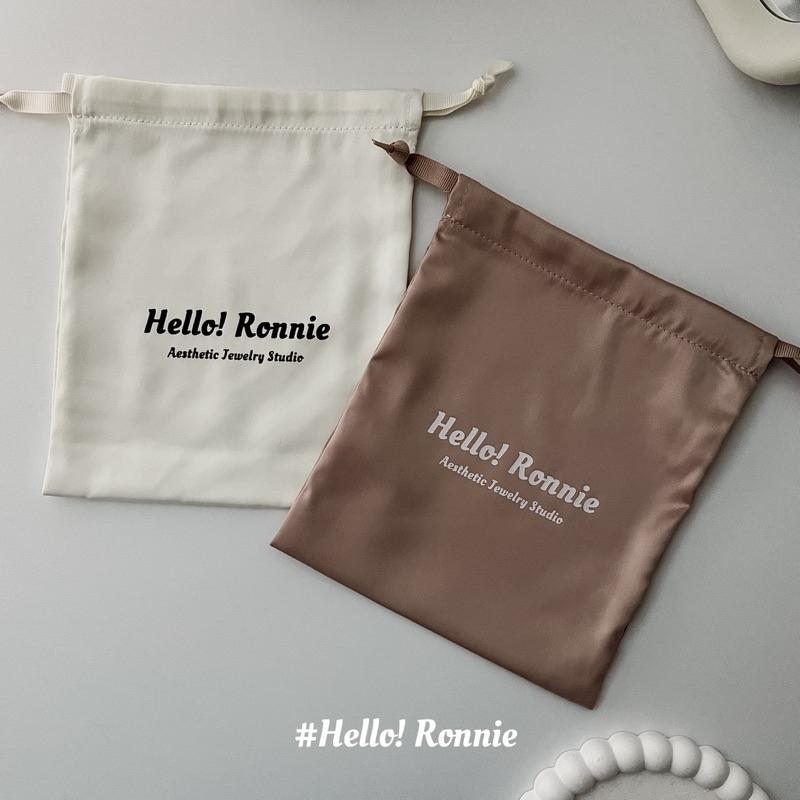 ✨Hello!Ronnie✨現貨 自訂款超美手感超好 緞面束口袋 奶茶/奶白