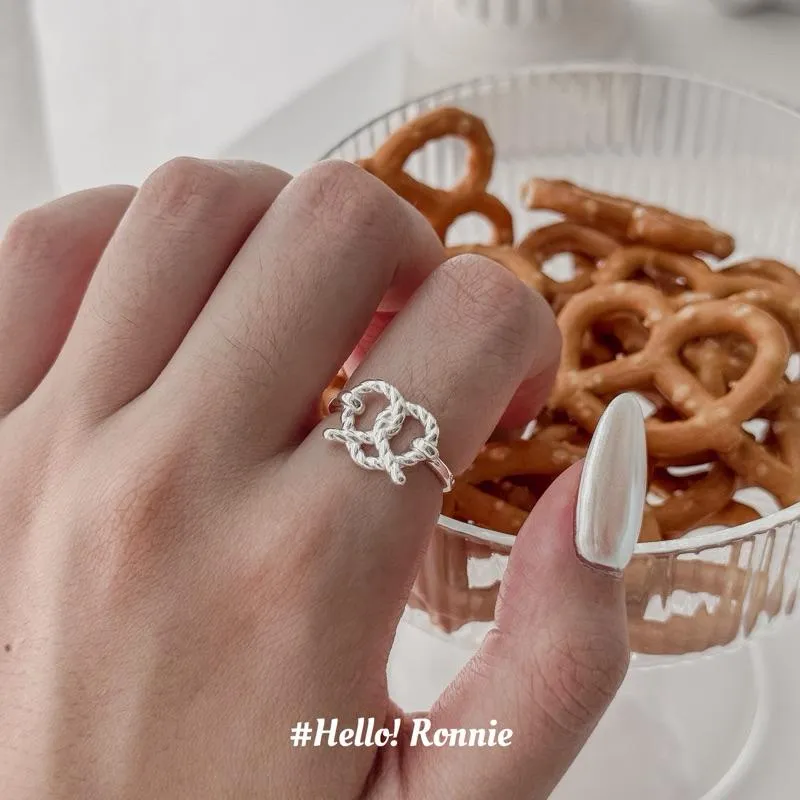 ✨Hello!Ronnie✨現貨S925通體純銀戒指 純銀開口戒指 法式麻花蝴蝶餅乾戒指