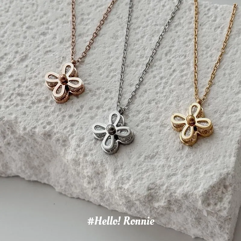 ✨Hello!Ronnie✨現貨316L通體鈦鋼項鍊 醫療鋼項鍊 夾鑽四葉草項鍊 金/銀/玫瑰金