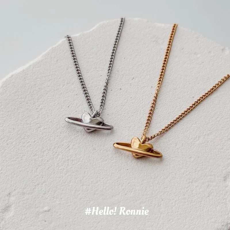 ✨Hello!Ronnie✨現貨316L通體鈦鋼項鍊 醫療鋼項鍊 土星項鍊 愛的星球項鍊 金/銀