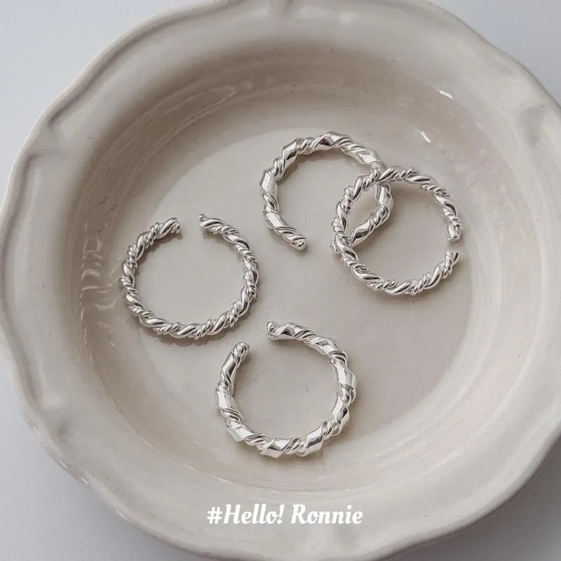 ✨Hello!Ronnie✨現貨S925通體純銀戒指 純銀戒指 純銀開口戒指 彩帶麻花戒指 編織麻花戒指
