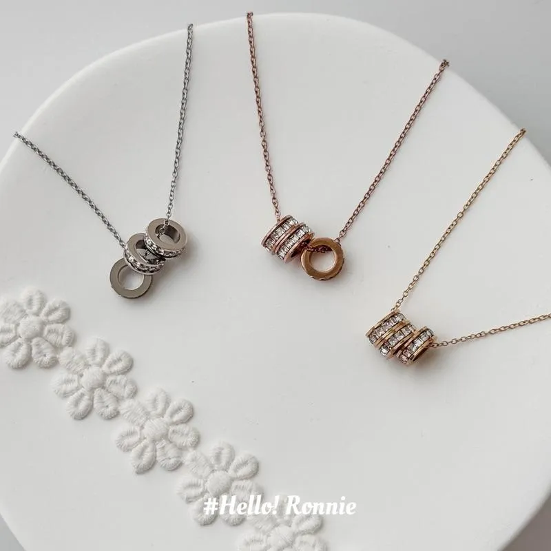 ✨Hello!Ronnie✨現貨316L通體鈦鋼項鍊 醫療鋼項鍊 高版氣質精緻三生三世三圈鋯石項鍊 金/銀/玫瑰金