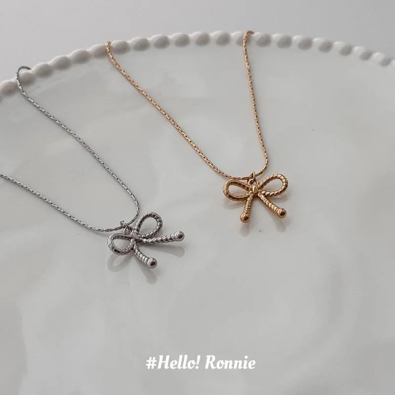 ✨Hello!Ronnie✨獨家設計 現貨316L通體鈦鋼項鍊 醫療鋼項鍊 壓紋立體蝴蝶結🎀項鍊 金/銀