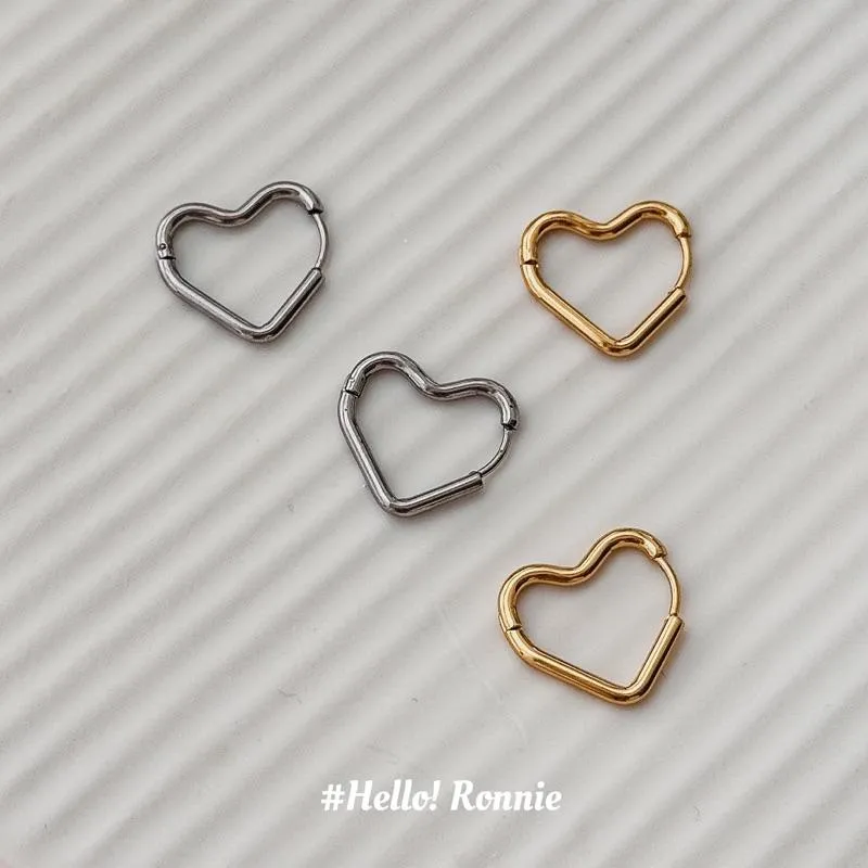 ✨Hello!Ronnie✨現貨316L通體鈦鋼耳扣 醫療鋼耳扣 簡約風格小愛心耳釦 金/銀
