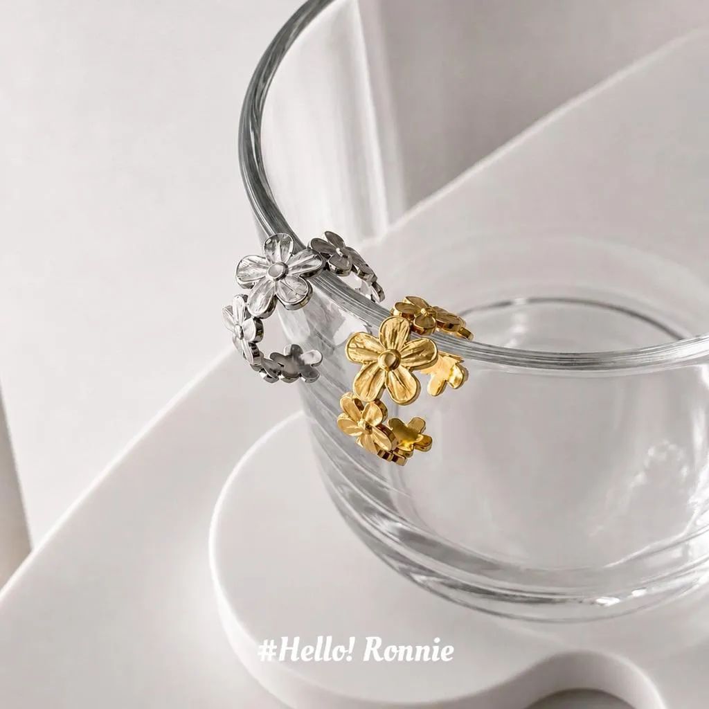 ✨Hello!Ronnie✨現貨316L通體鈦鋼戒指 醫療鋼戒指開口戒 壓紋小花戒指Little Blossom小花圈戒