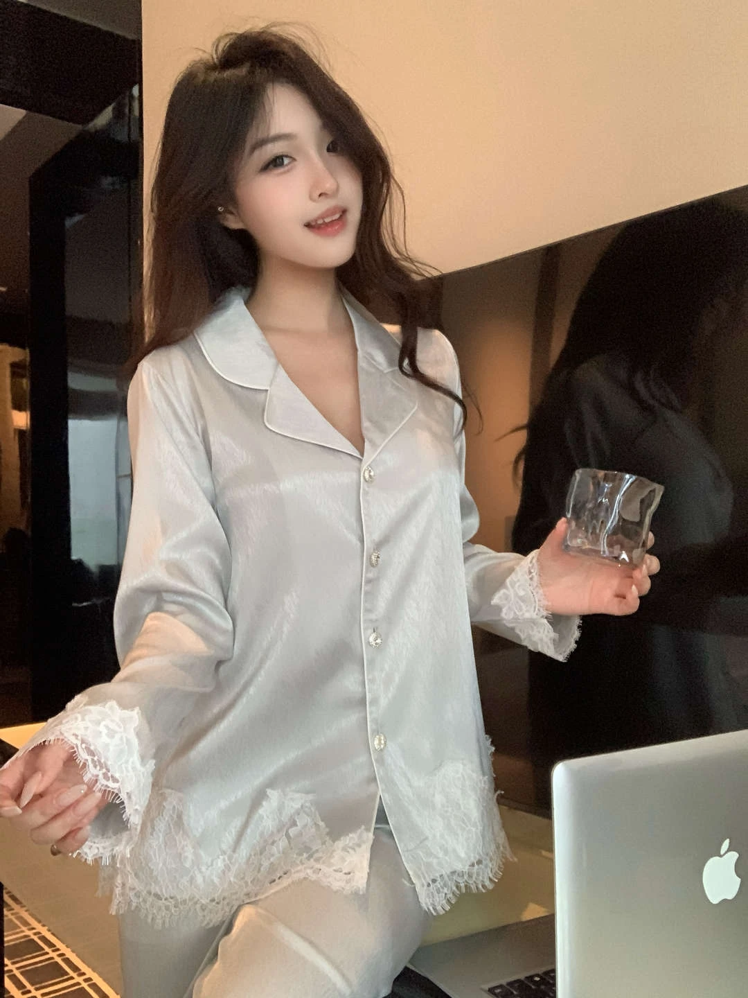 霧藍緞感套裝