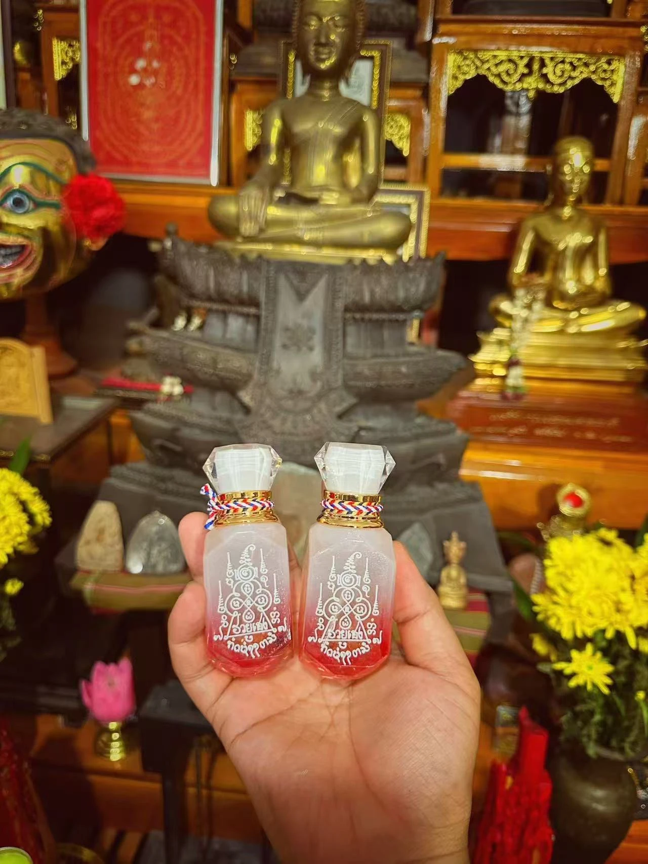 阿贊財瓦 เมตตามหานิยม 魅影之香 四面符咒  招財魅力偏財