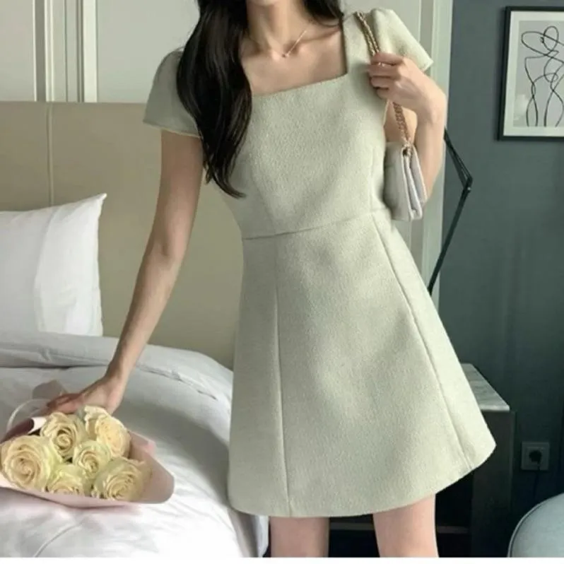 🇰🇷Chloe C. 韓國東大門服飾🇰🇷 eeyou 正韓方領小公主袖短洋裝
