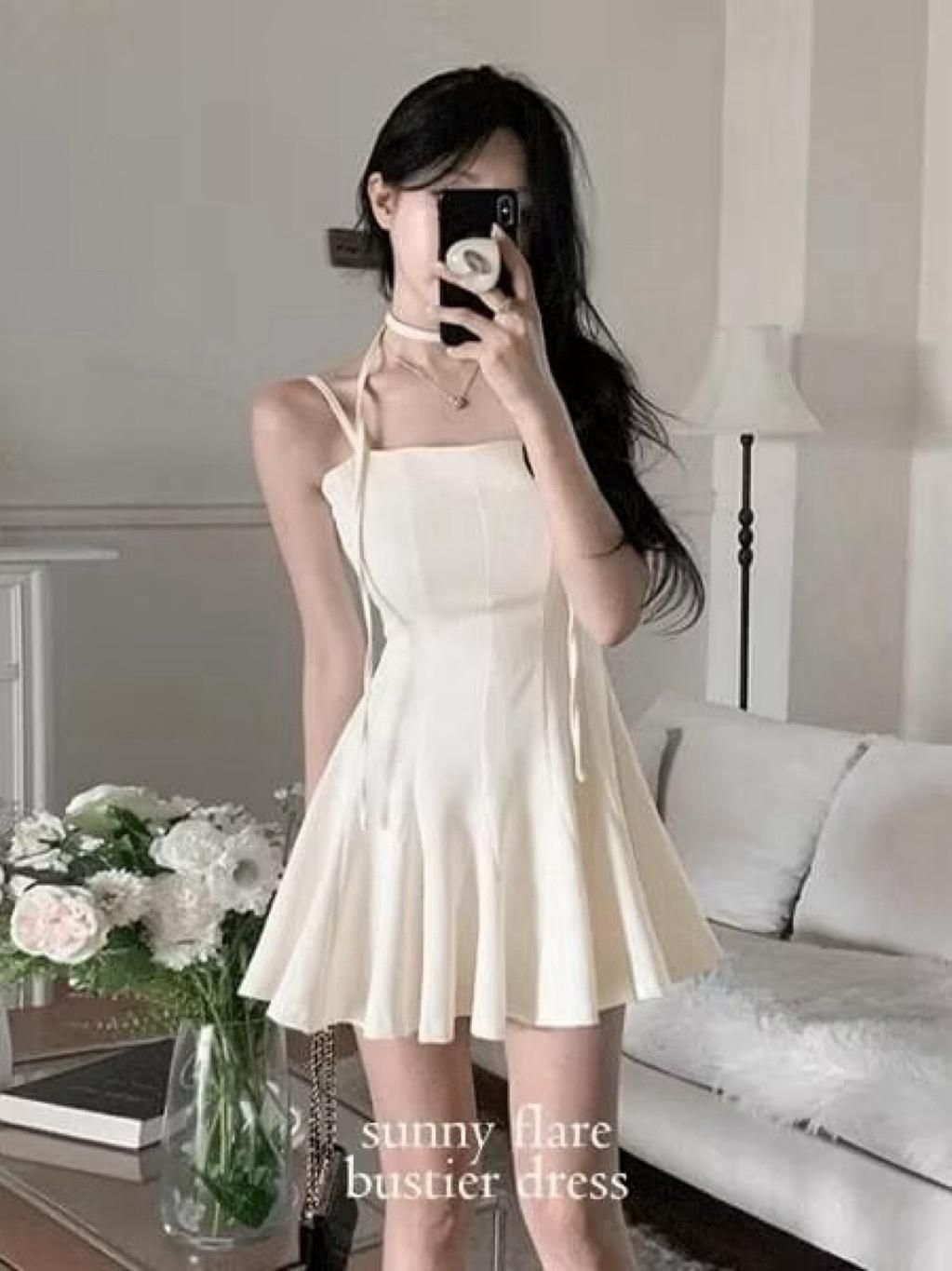 🇰🇷Chloe C. 韓國東大門服飾🇰🇷  mello 正韓綁帶領結細肩平口短洋裝