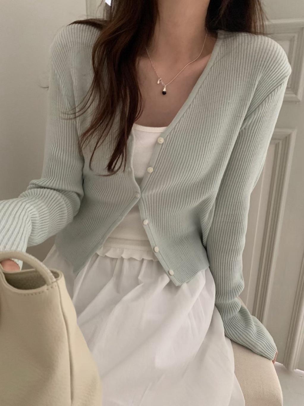 🇰🇷Chloe C. 韓國東大門服飾🇰🇷 Pretty young 正韓V領針織長袖外套