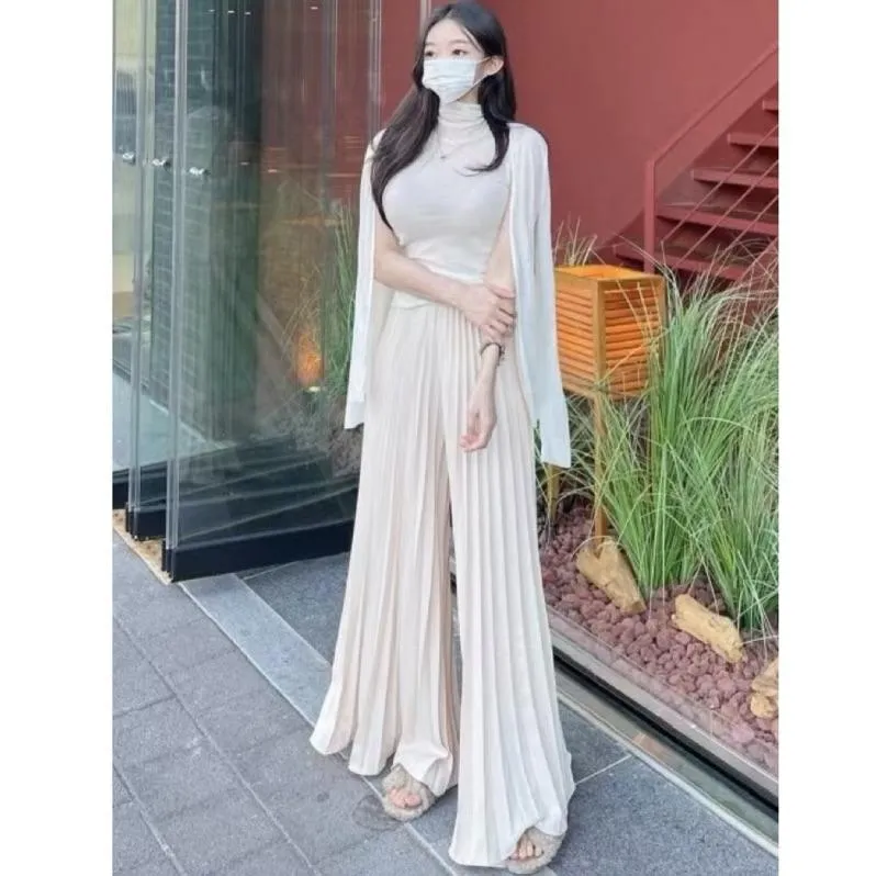 🇰🇷Chloe C. 韓國東大門服飾🇰🇷  AVEC［明星款］正韓百褶鬆緊闊腿長褲.垂感流線型設計.顯瘦腿長