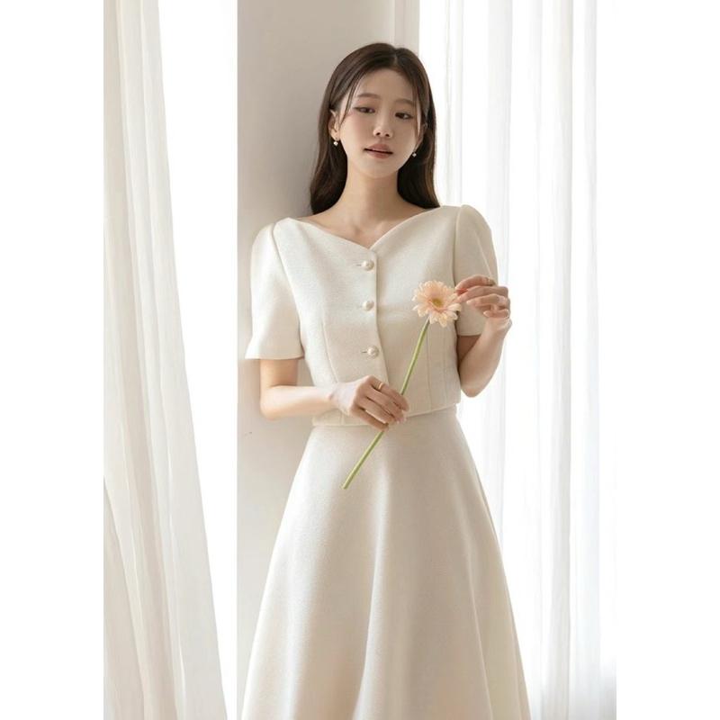🇰🇷Chloe C. 韓國東大門服飾🇰🇷 eeyou 正韓排扣短版外套a字裙套裝