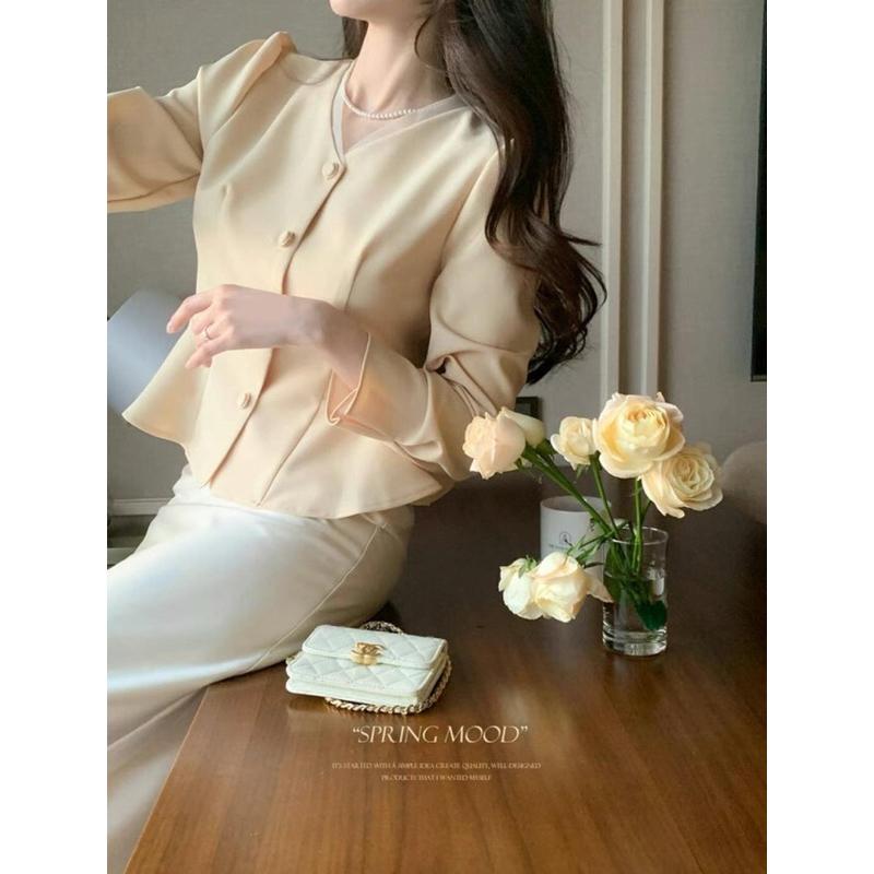 🇰🇷Chloe C. 韓國東大門服飾🇰🇷  gunnygirls 正韓V領薄紗魚尾上衣