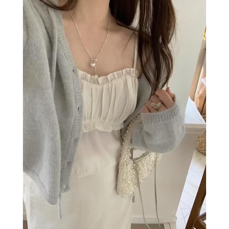 🇰🇷Chloe C. 韓國東大門服飾🇰🇷  prettyyoung正韓細肩荷葉邊小可愛背心