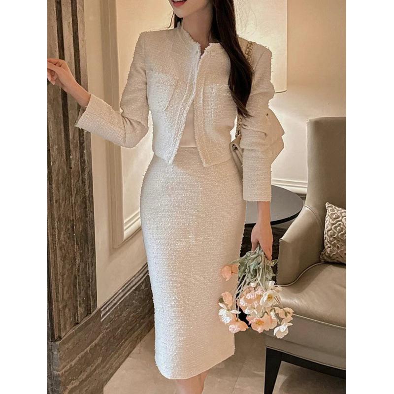 🇰🇷Chloe C. 韓國東大門服飾🇰🇷  eeyou 正韓小香風毛邊短版外套長裙套裝.宴會主持