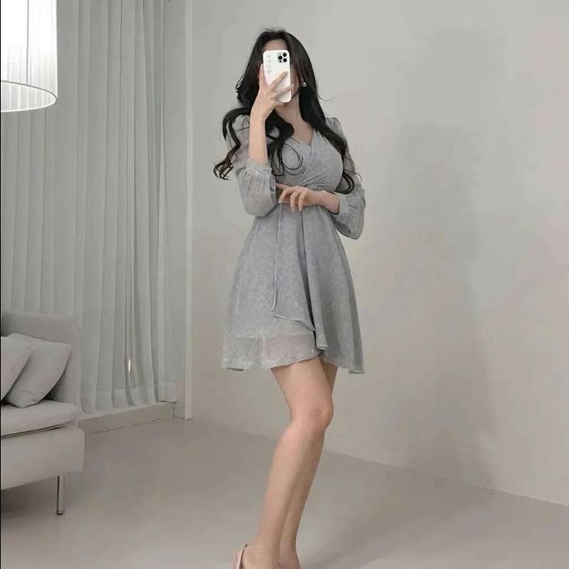 🇰🇷Chloe C. 韓國東大門服飾🇰🇷 eeyou ［特價出清款］正韓交叉V領長袖短洋裝.絕美豔麗約會禮服