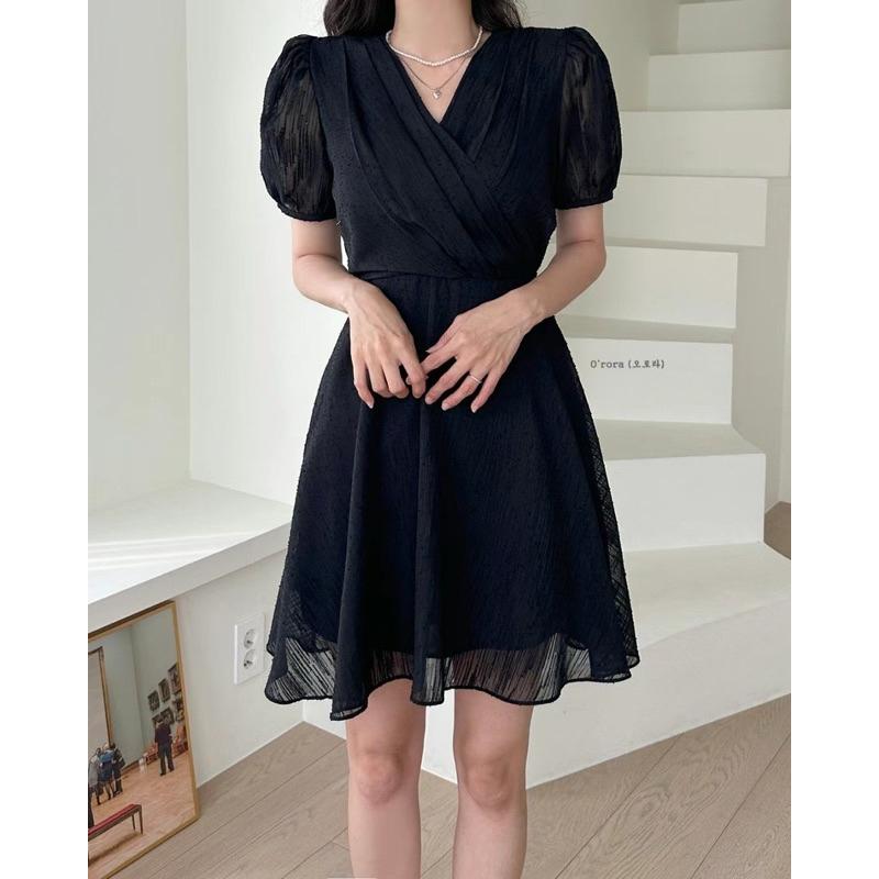 🇰🇷Chloe C. 韓國東大門服飾🇰🇷 o’rora 正韓v領綁帶洋裝