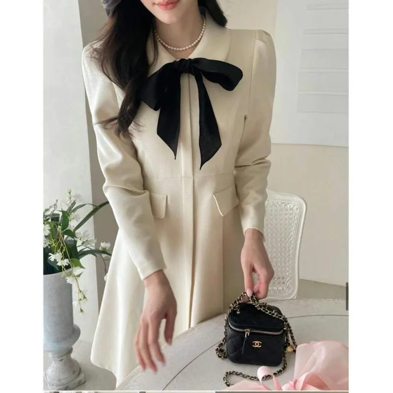 🇰🇷Chloe C. 韓國東大門服飾🇰🇷  And by L 正韓立領綁帶領巾長袖洋裝.約會典禮宴會款