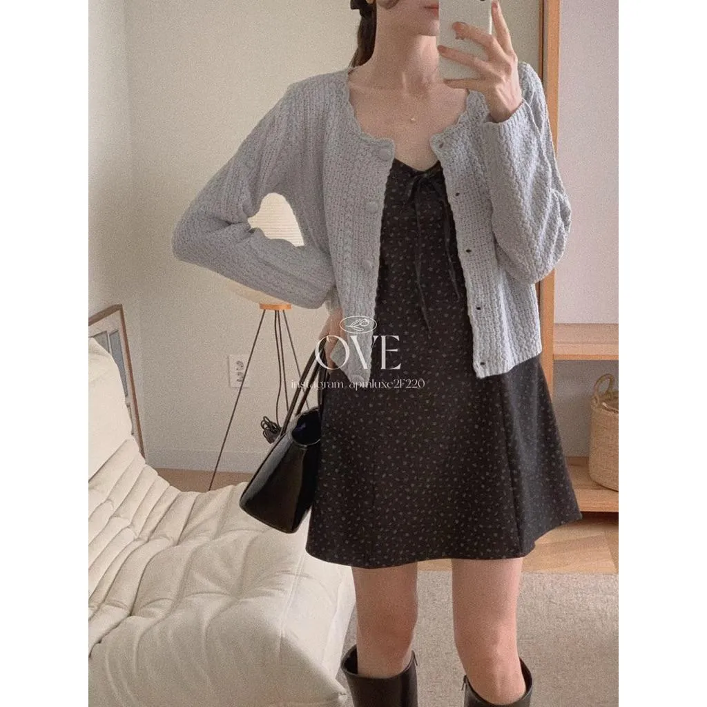 🇰🇷Chloe C. 韓國東大門服飾🇰🇷 OVE 正韓小荷葉邊針織外套