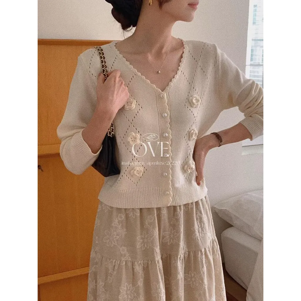 🇰🇷Chloe C. 韓國東大門服飾🇰🇷  eeyou 正韓繡花V領碎花邊針織外套長裙套裝