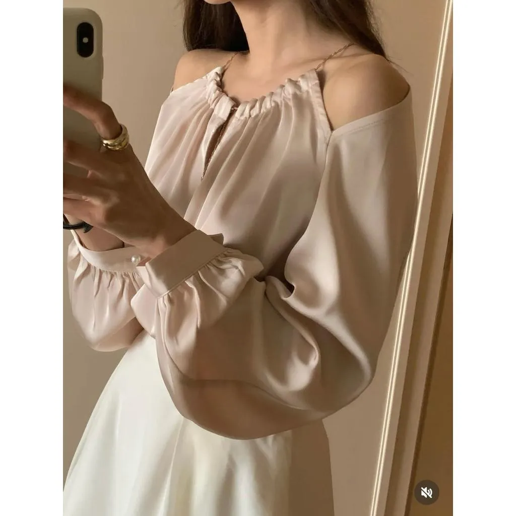 🇰🇷Chloe C. 韓國東大門服飾🇰🇷  Refill 正韓縮口領垂墜鏈露肩絲滑上衣