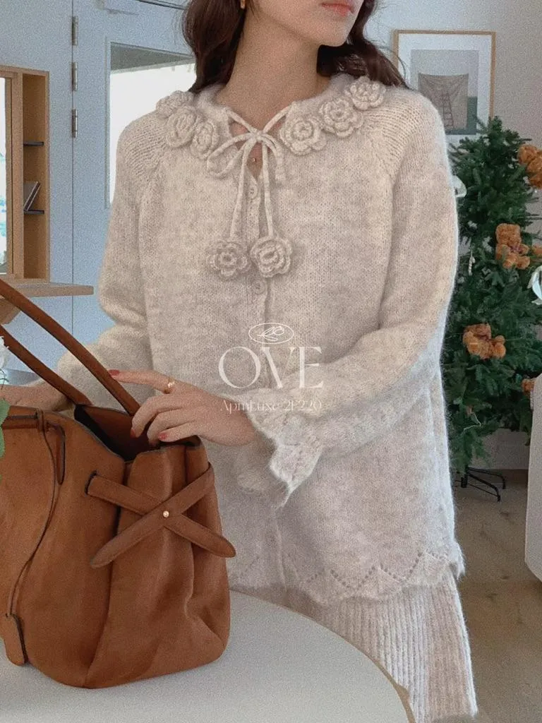 🇰🇷Chloe C. 韓國東大門服飾🇰🇷  正韓針織繡花領口綁帶上衣短裙套裝SET