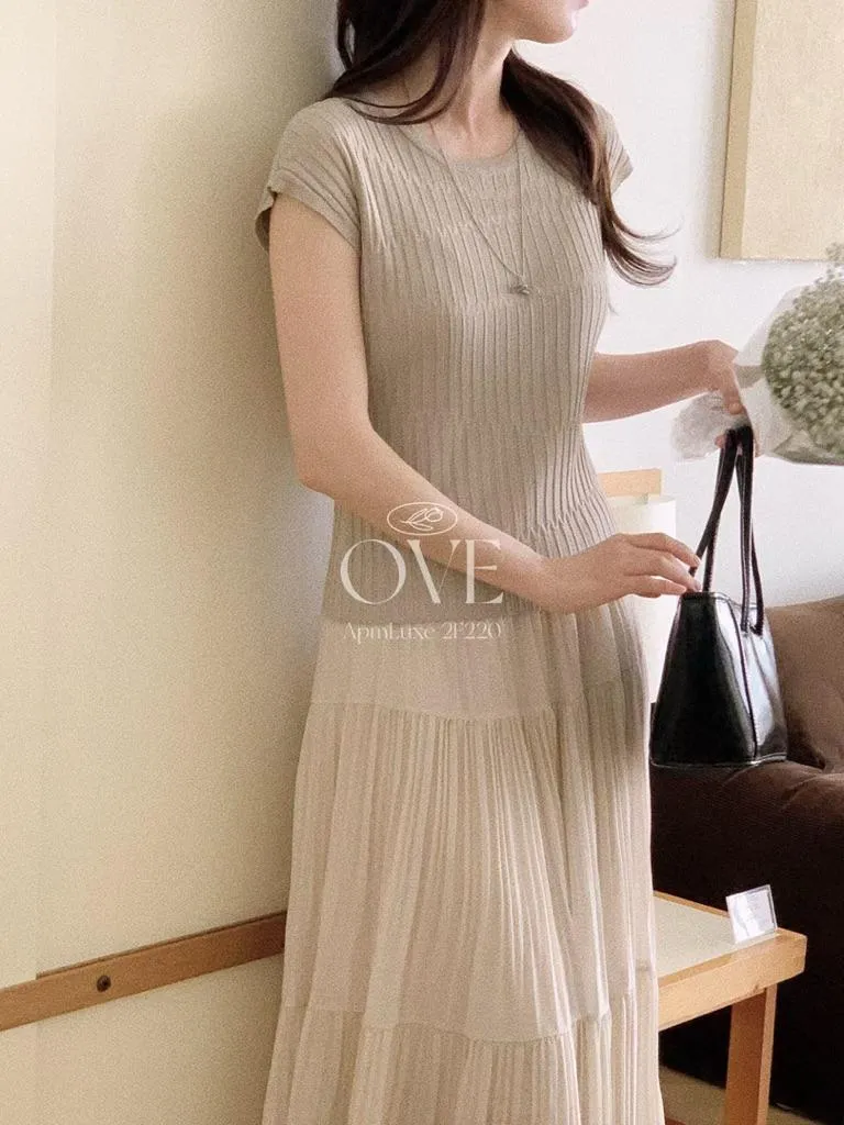 🇰🇷Chloe C. 韓國東大門服飾🇰🇷 正韓圓領磚紋彈性無袖長裙套裝