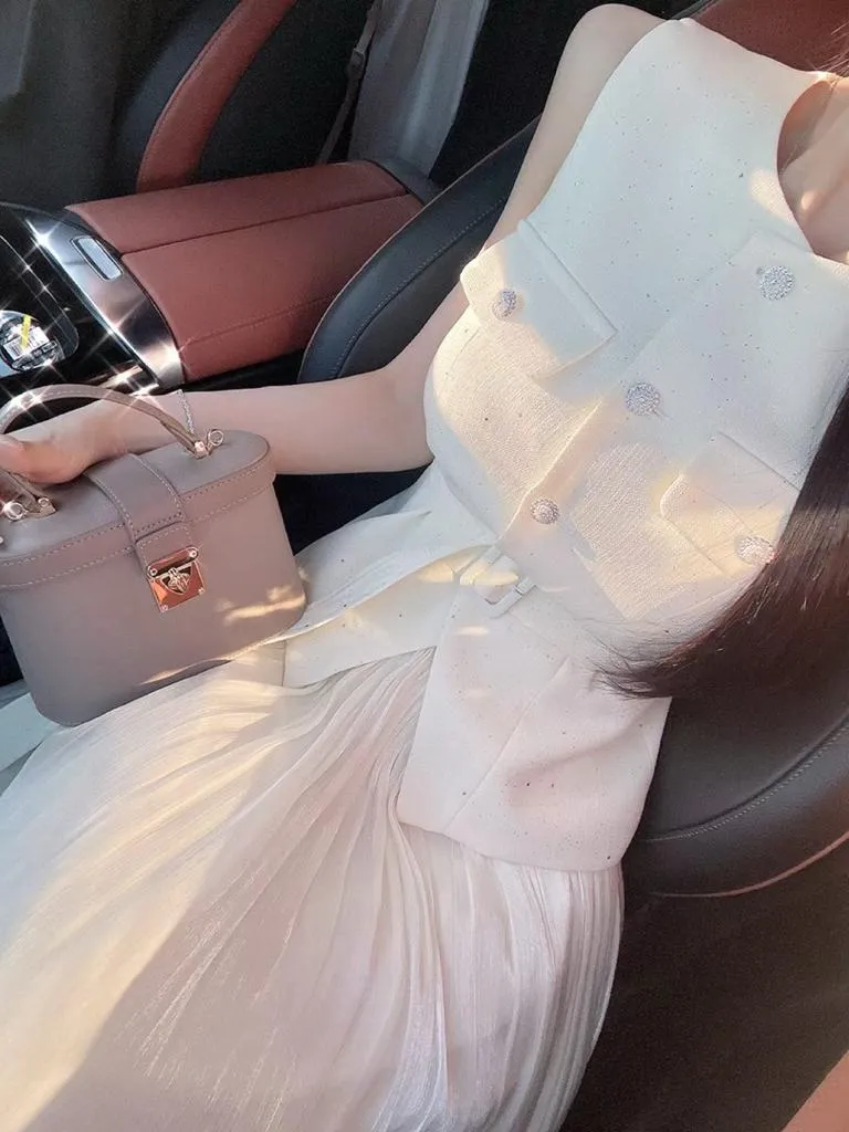 🇰🇷Chloe C. 韓國東大門服飾🇰🇷 正韓小香風排扣腰帶無袖珠光長裙套裝