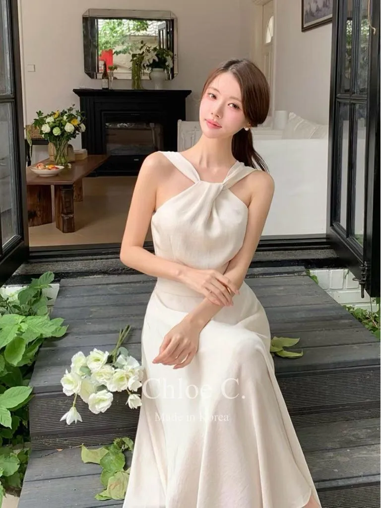 🇰🇷Chloe C. 韓國東大門服飾🇰🇷 正韓交叉領鏤空肩美背長洋裝
